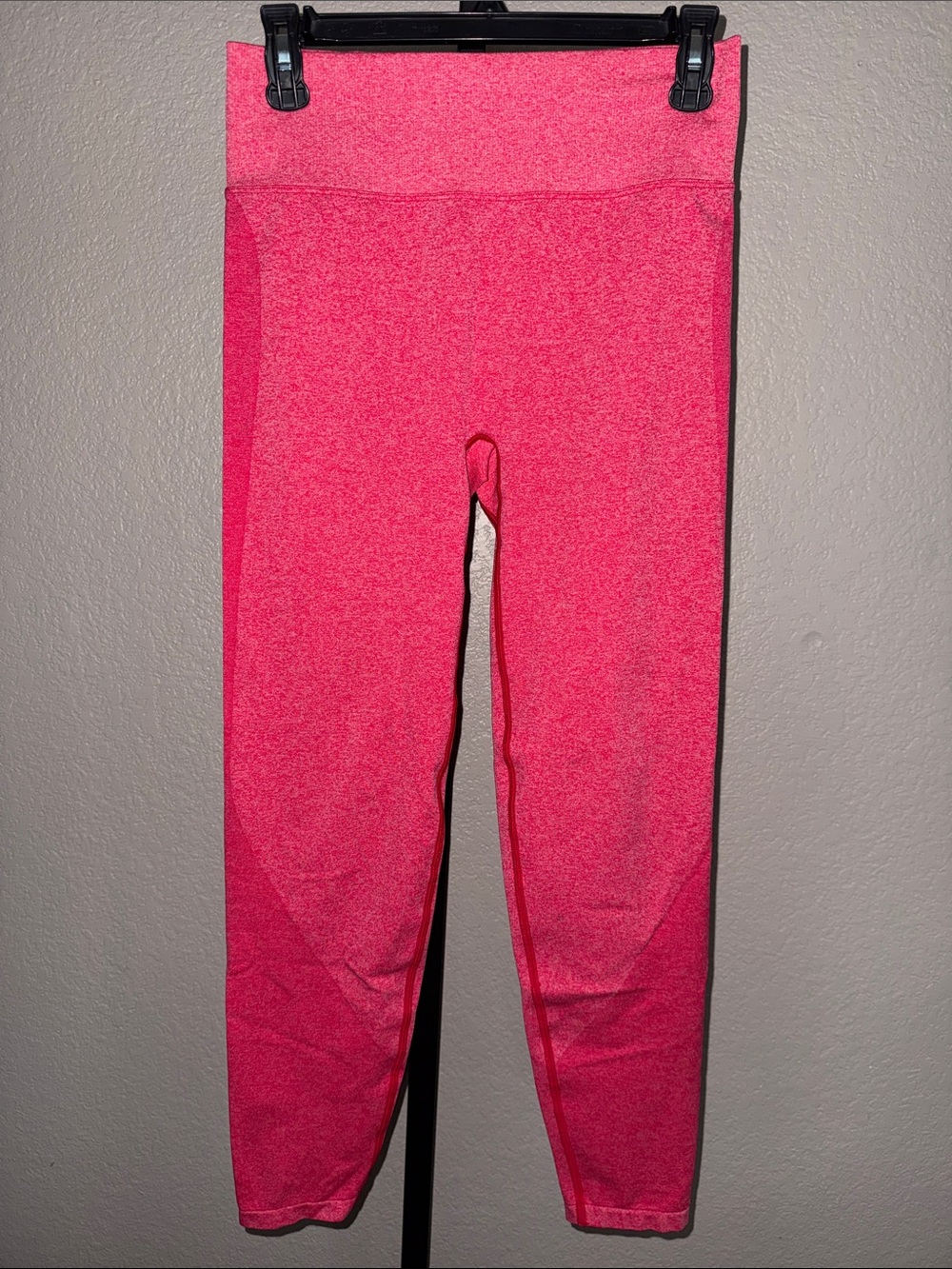 Pink Active Leggings size large Victoria’s Secret